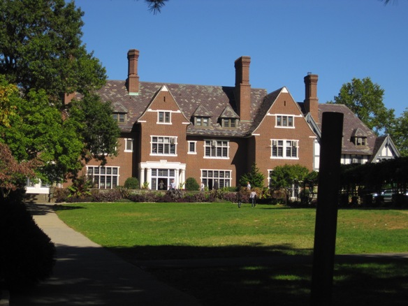 Sarah Lawrence College沙拉勞倫斯學(xué)院