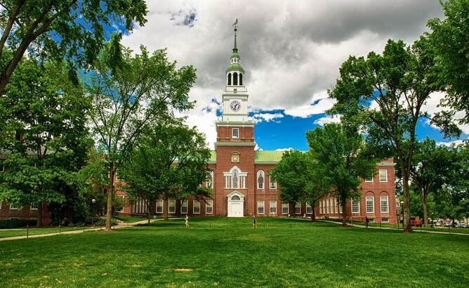 美國知名大學(xué)達(dá)特茅斯學(xué)院