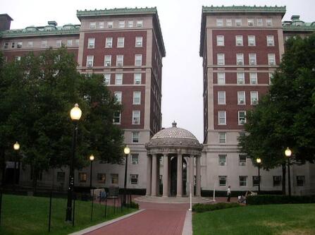 克萊蒙麥肯納學(xué)院