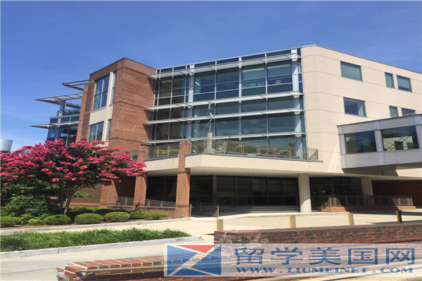 Edmund Burke School埃德蒙伯克學(xué)校學(xué)費